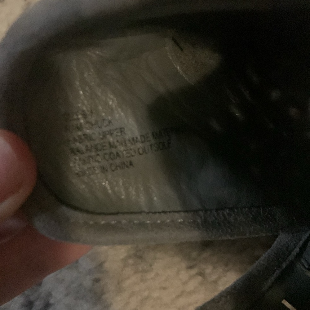 Like new booties - Picture 2 of 6